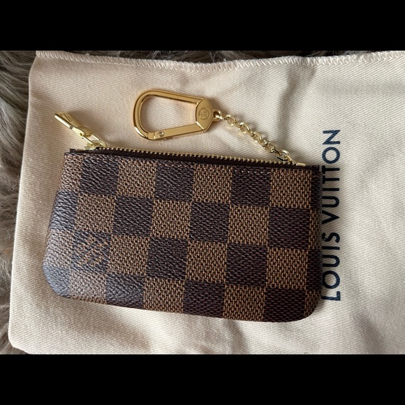 SoLD Brand New LV Key Pouch Damier Ebene - Picture 2 of 5
